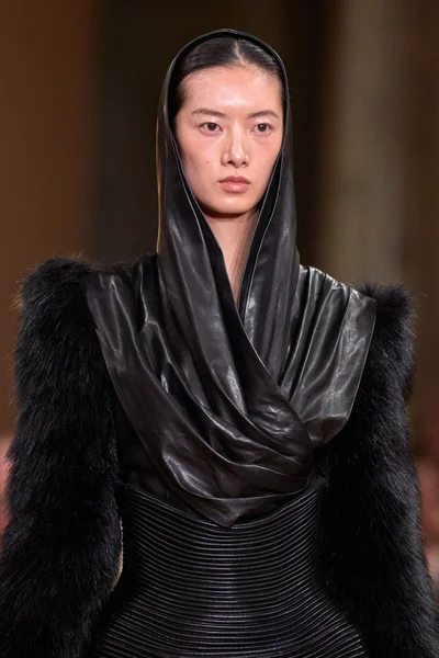 Look 68